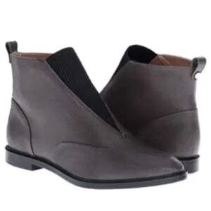 Calvin Klein Genuine Calf Leather Upper Leather Lined Pull-on Booties sz 6.5